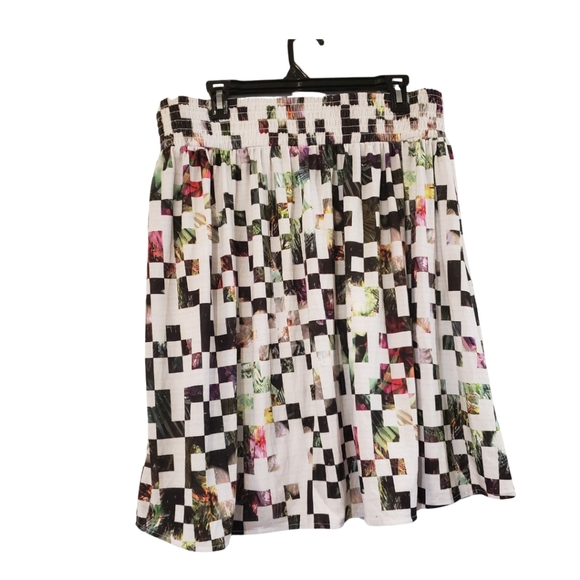 Lane Bryant- NWT-Skirt Lined Maxi Size 14/16 - Picture 2 of 6